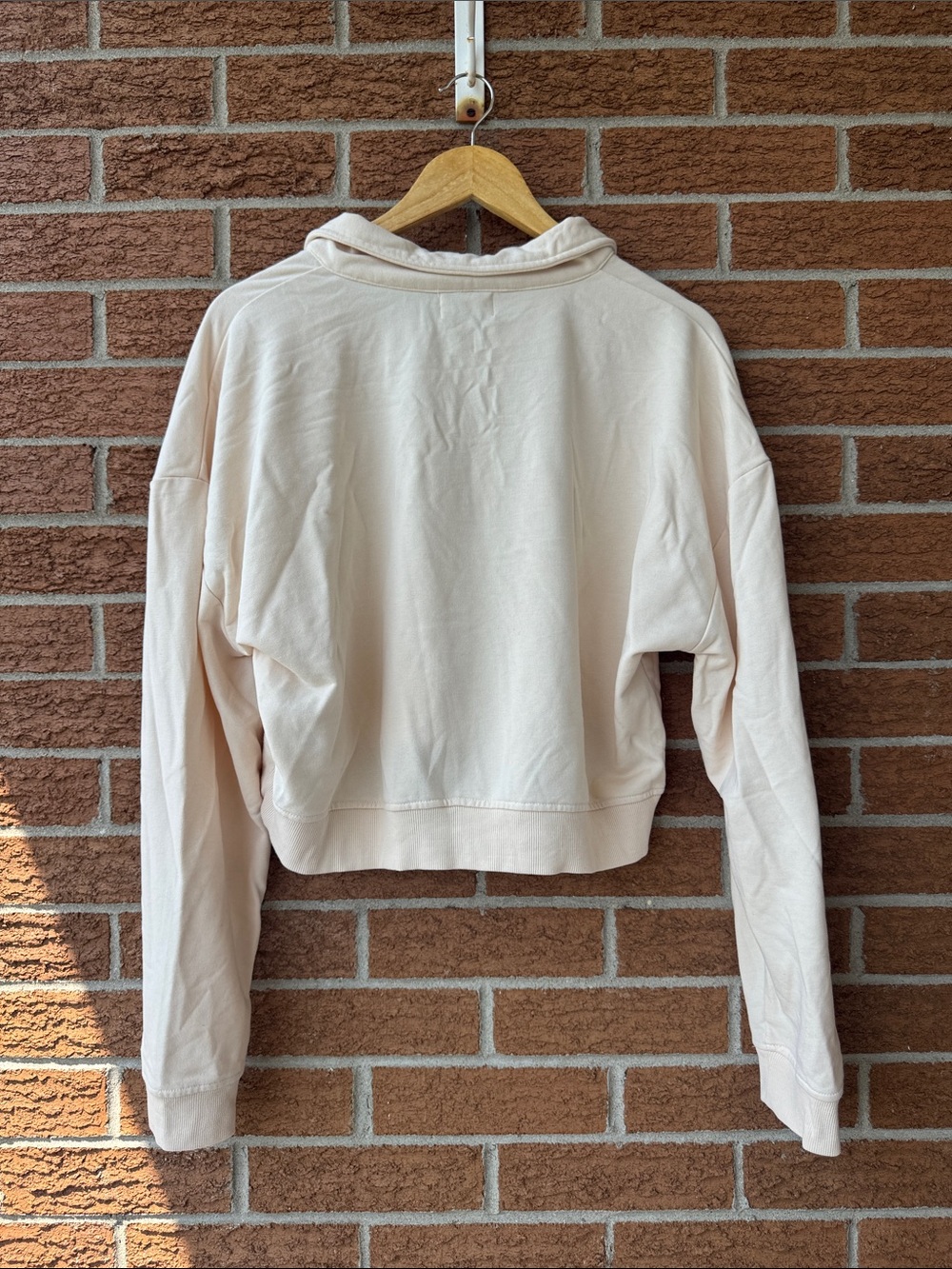 Half-Zip Cropped Sweatshirt in Cream - Picture 4 of 5